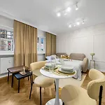 Chmielna - Location, Workspace - By Rentujemy Διαμέρισμα *