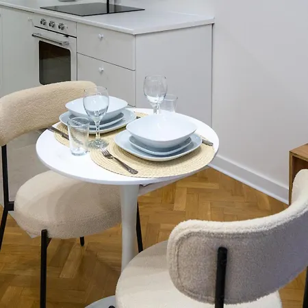 Chmielna - Location, Workspace - By Rentujemy * Warsaw