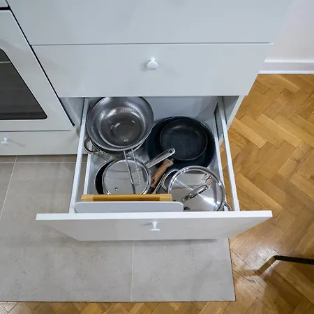 Chmielna - Location, Workspace - By Rentujemy Apartamento