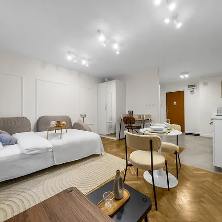 Apartmán Chmielna - Location, Workspace - By Rentujemy Varšava